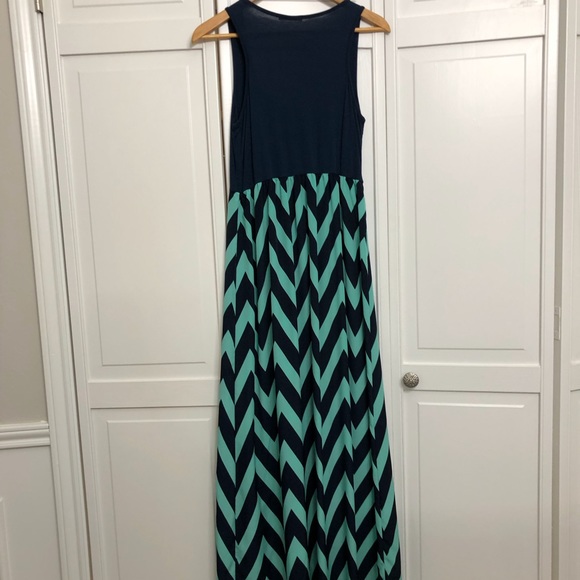 Fascination Navy/Turq Chevron Maxi EUC - Picture 2 of 5